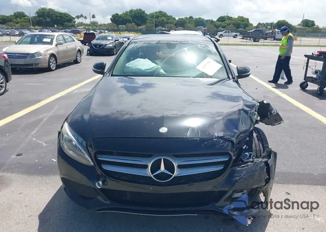 2015 Mercedes-Benz C 300 4Matic from USA, damaged, VIN 55SWF4KB6FU003122